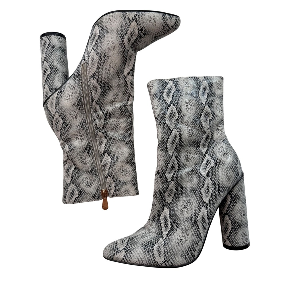 Fashion Nova Boots Snakeskin Ankle Boot Block Heel Baddie Streetwear‎ Size 6.5